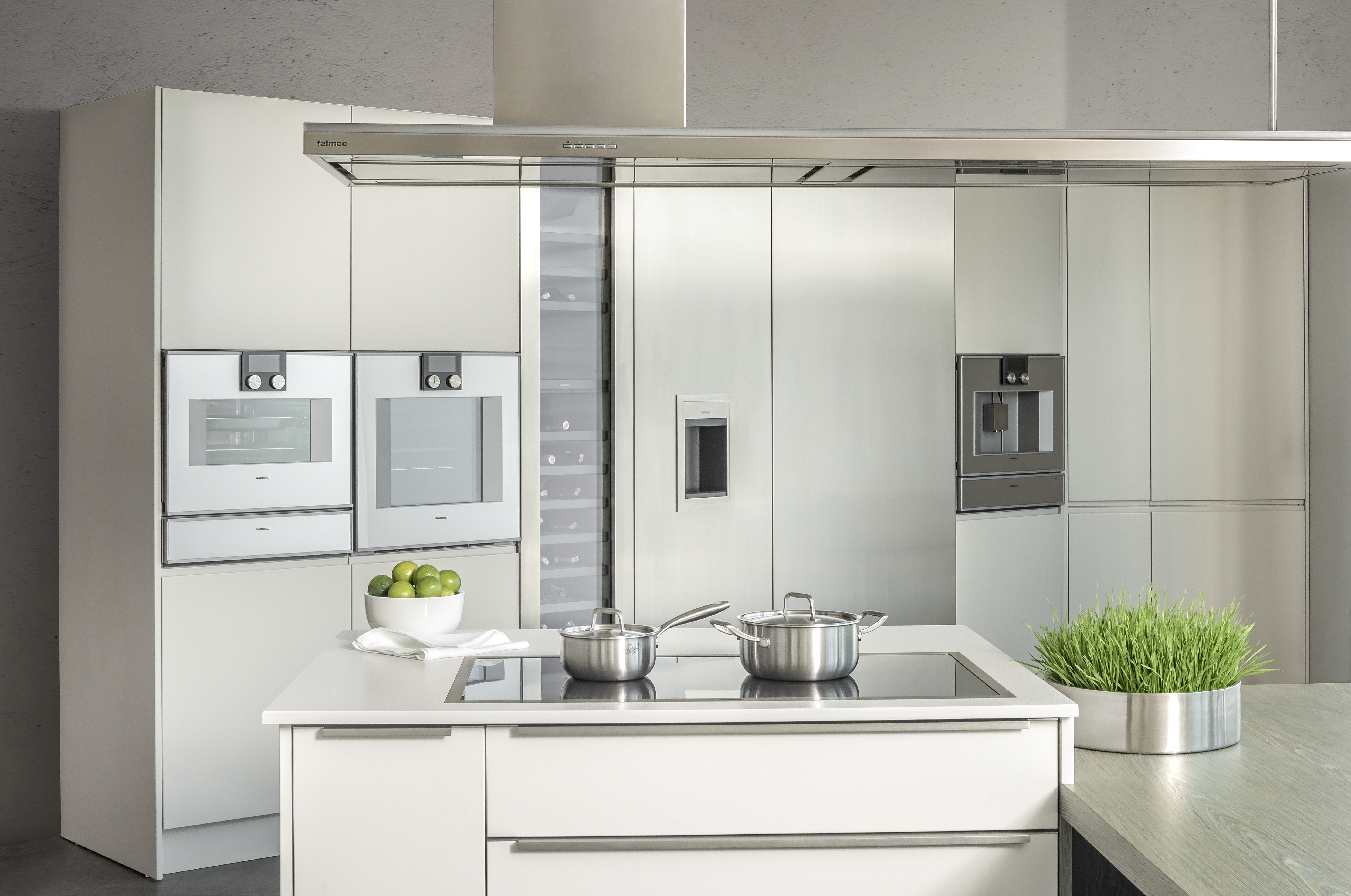 30 Yıldır Güvenilir Ellerdesiniz